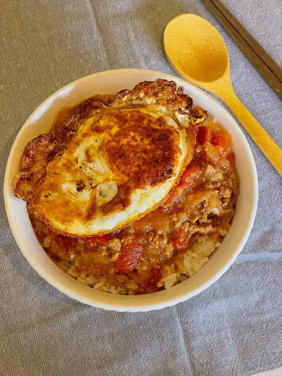 免治牛肉飯配煎蛋 / Minced Beef with Fry Egg on Rice